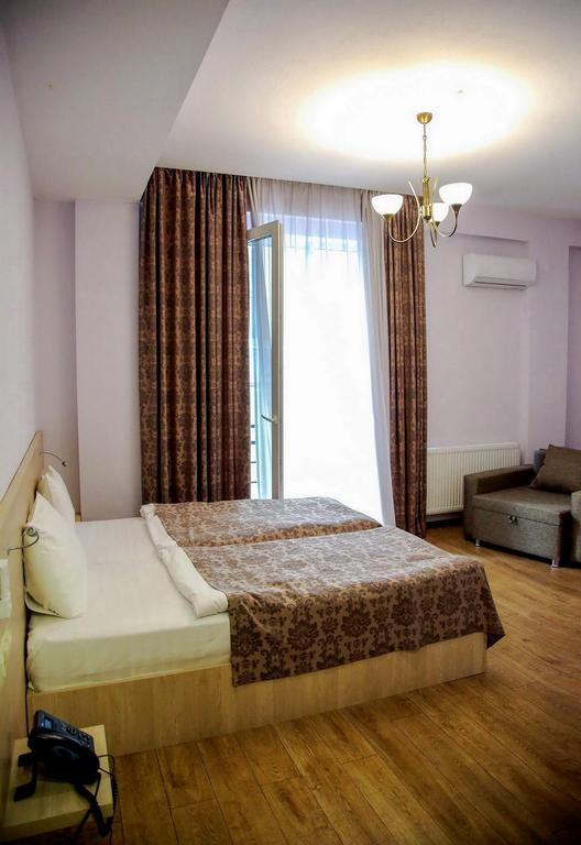 Hotel Feri Tbilisi Exterior foto