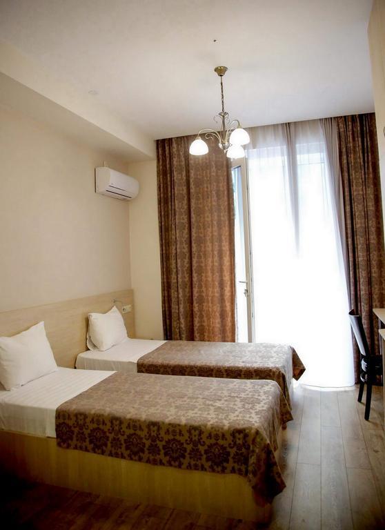 Hotel Feri Tbilisi Exterior foto